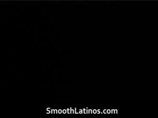 לוקאס לָצוּד מאונן שלו הומוסקסואל זין מפלצתי כמו א פריק 4 על ידי smoothlatinos